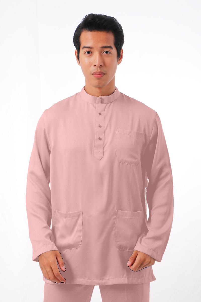 Mikhail Baju Melayu